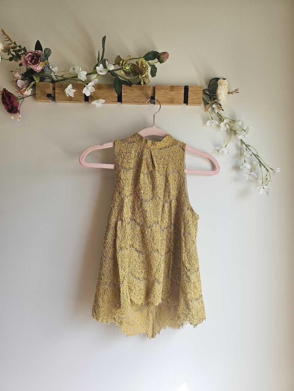 Mustard Yellow Mock Neck Lace Sleeveless Tank Top Button Back Size XS